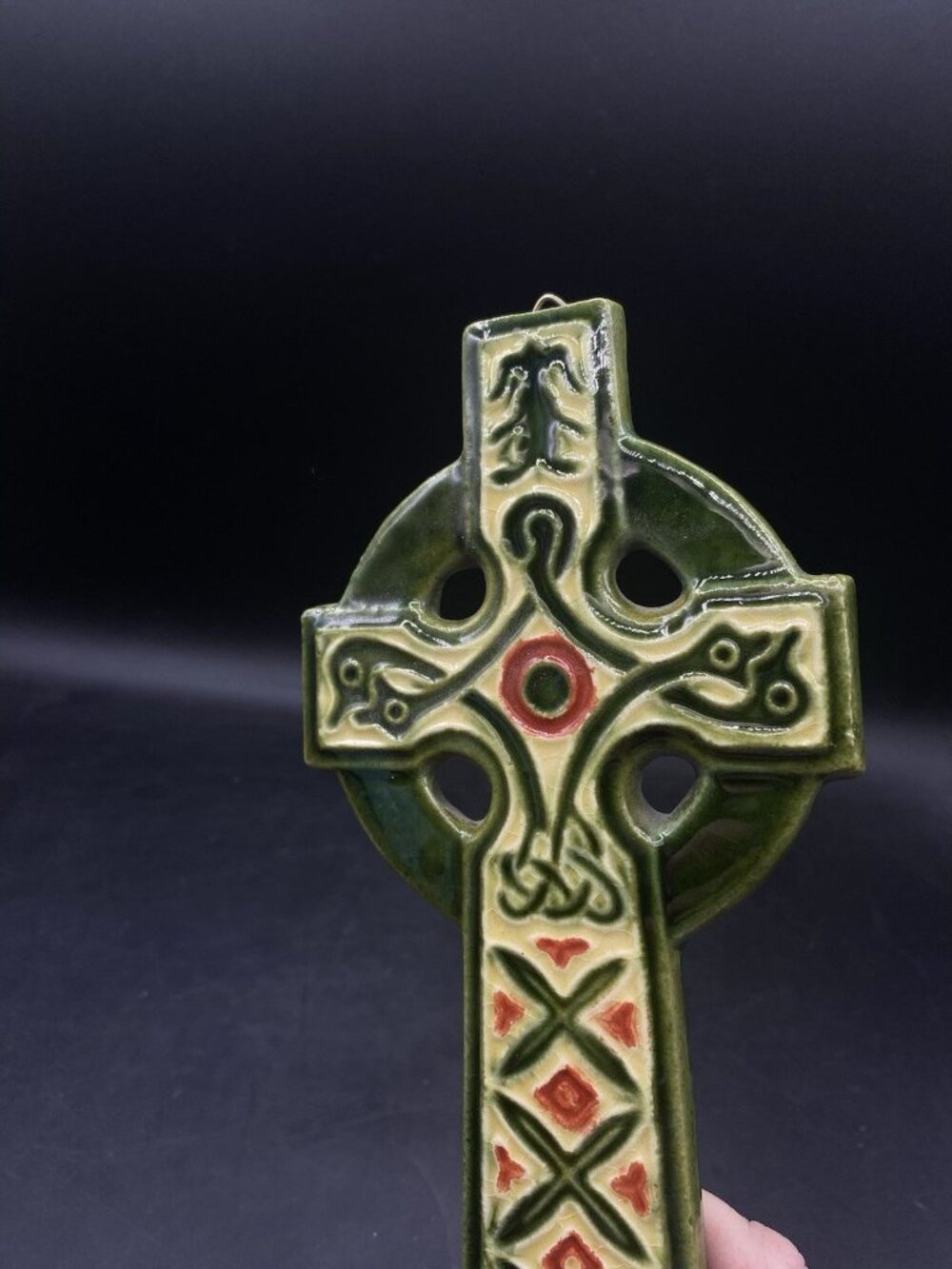 Irish Celtic Cross Clara Crafts Red & Green Ceramic 8.5” - Picture 7 of 9